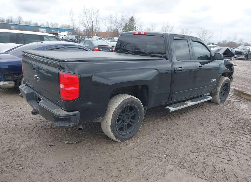 Photo 4 of 2016 Chevrolet Silverado 1500 2LT (VIN 1GCVKREC9GZ332337)