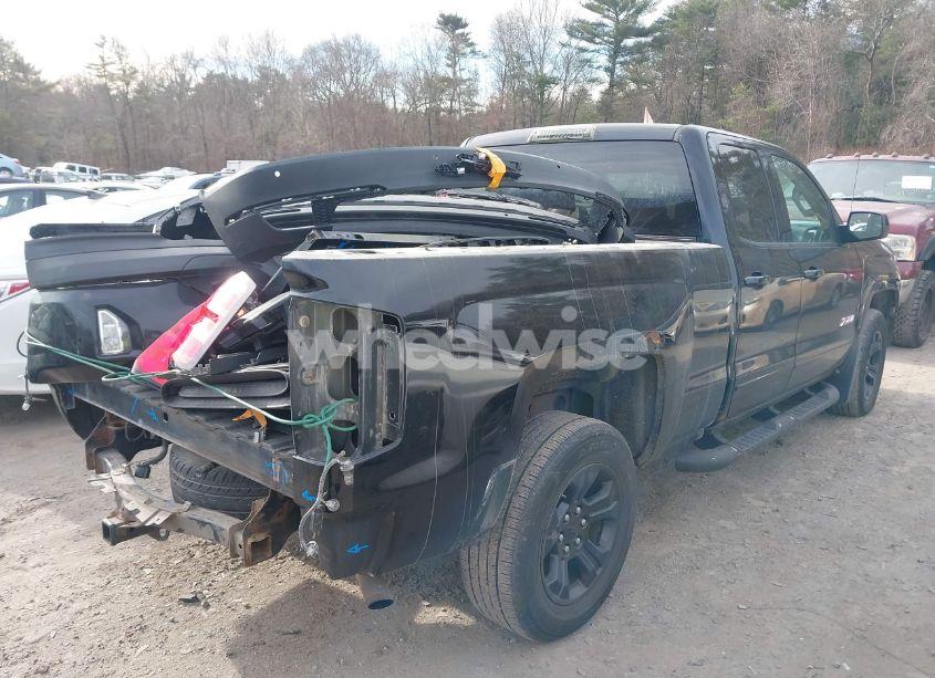 Photo 4 of 2016 Chevrolet Silverado 1500 2LT (VIN 1GCVKREC9GZ392506)