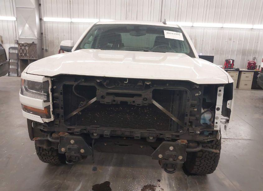 Photo 6 of 2016 Chevrolet Silverado 1500 2LT (VIN 1GCVKREC9GZ429229)