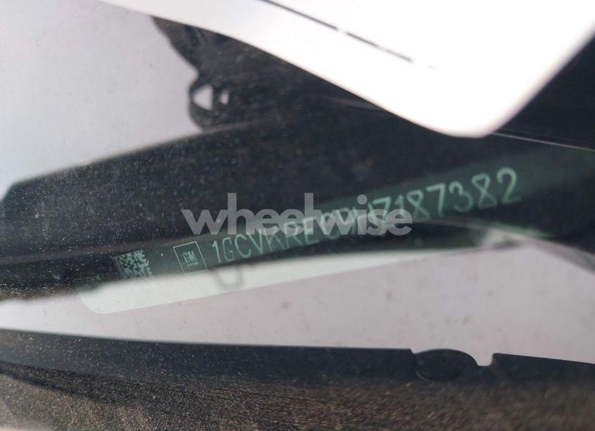 Photo 9 of 2017 Chevrolet Silverado 1500 2LT (VIN 1GCVKREC9HZ187382)