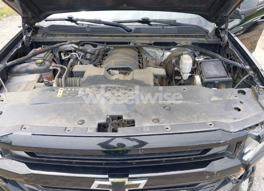 Photo 10 of 2018 Chevrolet Silverado 1500 2LT (VIN 1GCVKREC9JZ113420)