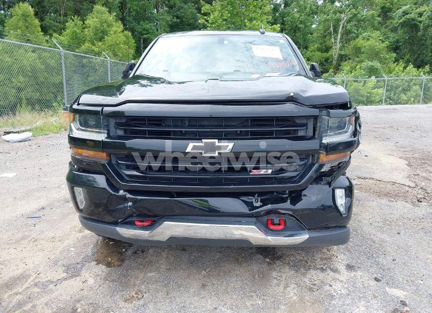 Photo 6 of 2018 Chevrolet Silverado 1500 2LT (VIN 1GCVKREC9JZ113420)