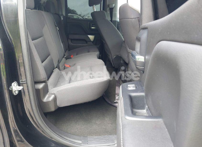 Photo 8 of 2018 Chevrolet Silverado 1500 2LT (VIN 1GCVKREC9JZ113420)