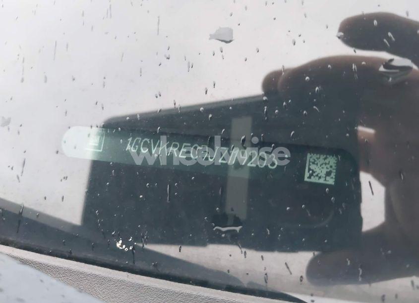 Photo 9 of 2018 Chevrolet Silverado 1500 2LT (VIN 1GCVKREC9JZ119203)