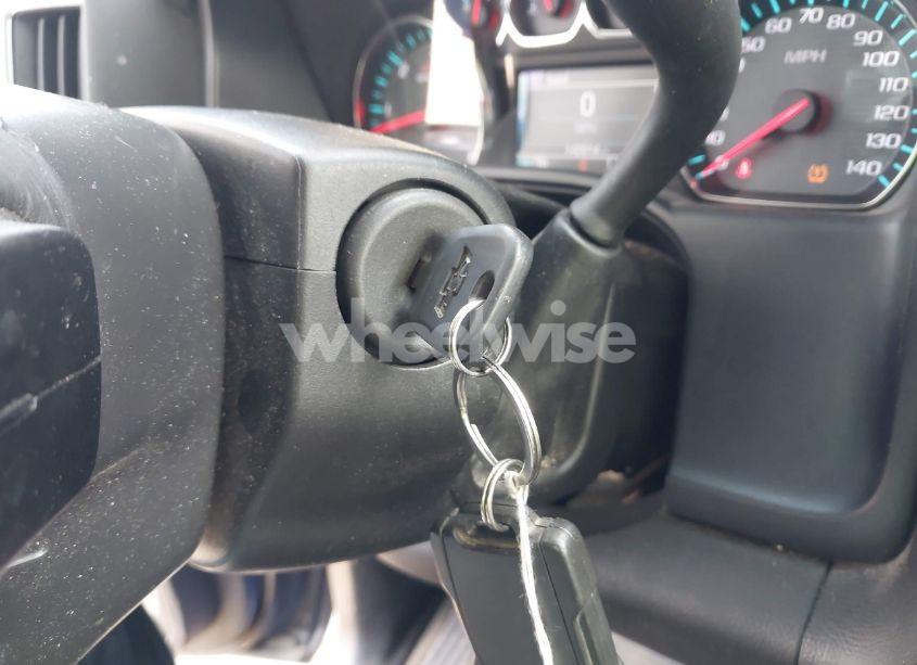 Photo 11 of 2018 Chevrolet Silverado 1500 2LT (VIN 1GCVKREC9JZ123333)