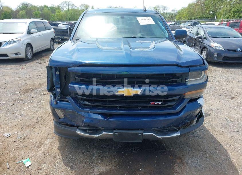 Photo 12 of 2018 Chevrolet Silverado 1500 2LT (VIN 1GCVKREC9JZ123333)