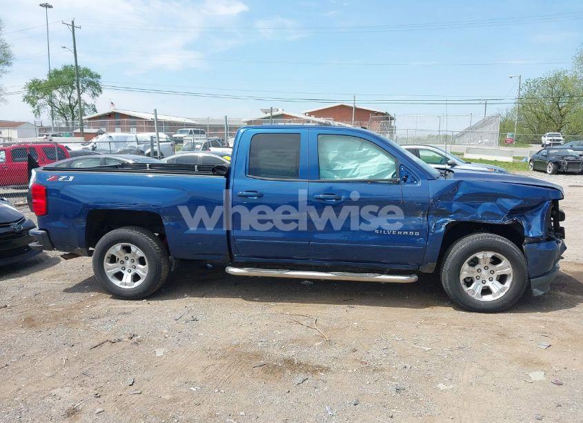 Photo 13 of 2018 Chevrolet Silverado 1500 2LT (VIN 1GCVKREC9JZ123333)