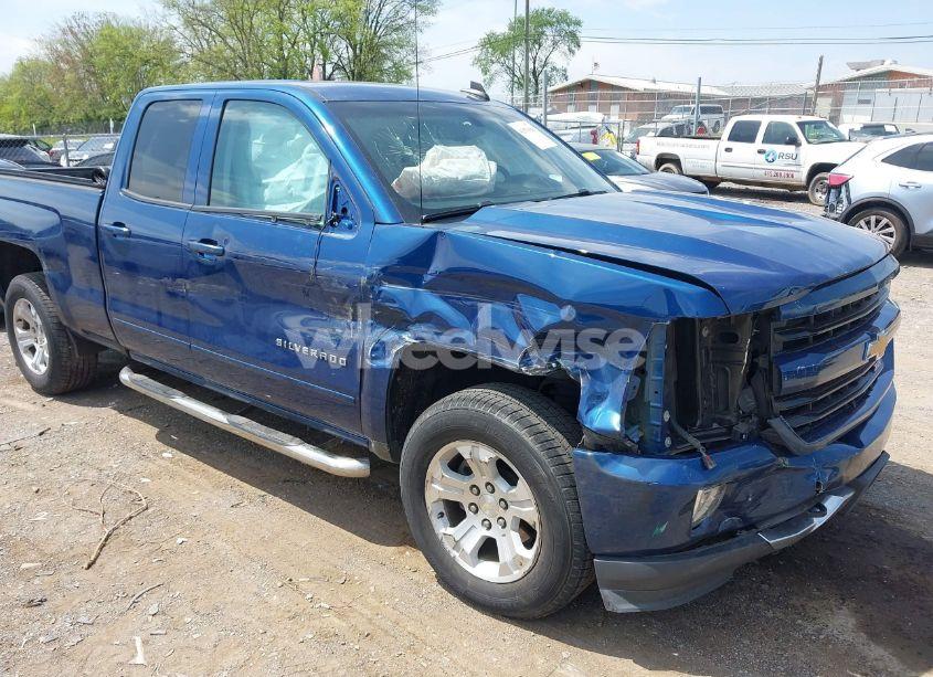 Photo 6 of 2018 Chevrolet Silverado 1500 2LT (VIN 1GCVKREC9JZ123333)