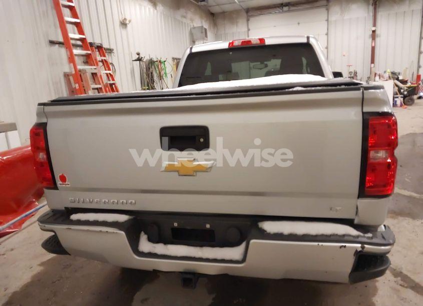 Photo 16 of 2018 Chevrolet Silverado 1500 2LT (VIN 1GCVKREC9JZ166554)