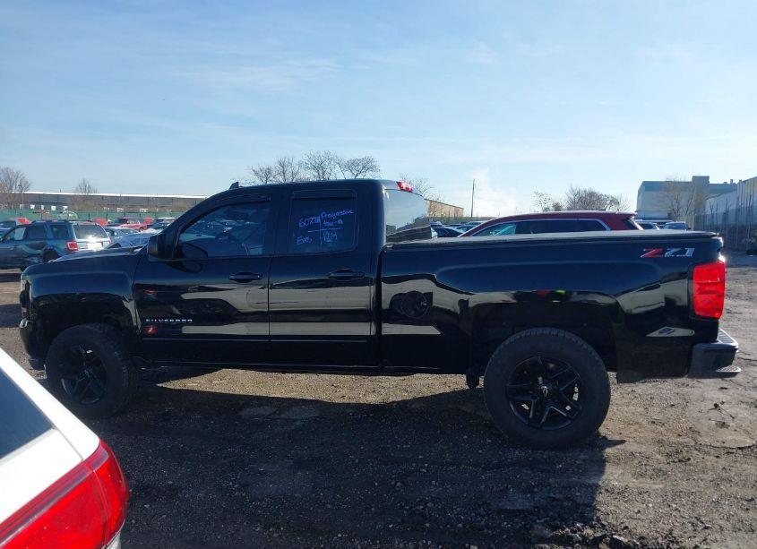 Photo 14 of 2018 Chevrolet Silverado 1500 2LT (VIN 1GCVKREC9JZ193818)
