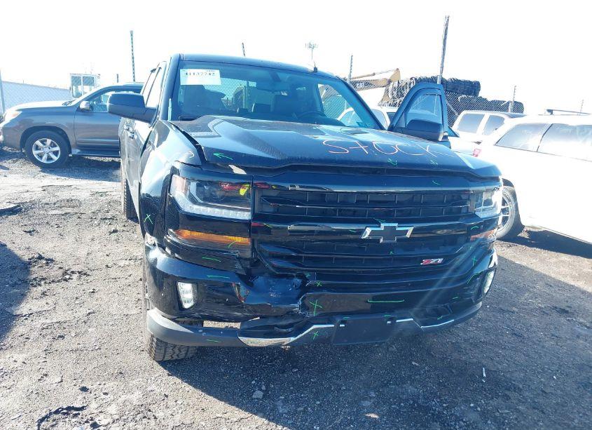 Photo 6 of 2018 Chevrolet Silverado 1500 2LT (VIN 1GCVKREC9JZ193818)