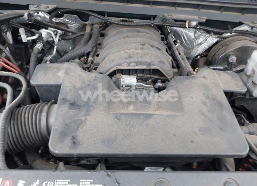 Photo 10 of 2018 Chevrolet Silverado 1500 2LT (VIN 1GCVKREC9JZ200573)