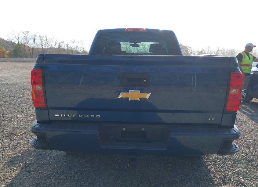 Photo 16 of 2018 Chevrolet Silverado 1500 2LT (VIN 1GCVKREC9JZ208933)