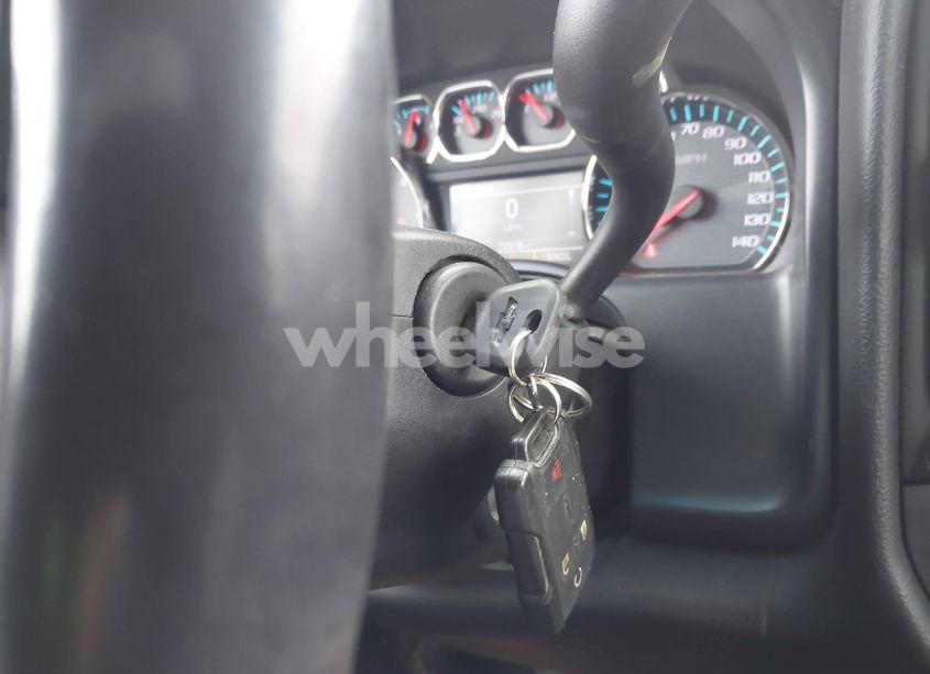 Photo 11 of 2018 Chevrolet Silverado 1500 2LT (VIN 1GCVKREC9JZ277136)