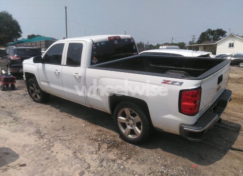 Photo 3 of 2014 Chevrolet Silverado 1500 2LT (VIN 1GCVKRECXEZ101914)