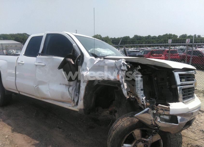 Photo 6 of 2014 Chevrolet Silverado 1500 2LT (VIN 1GCVKRECXEZ101914)