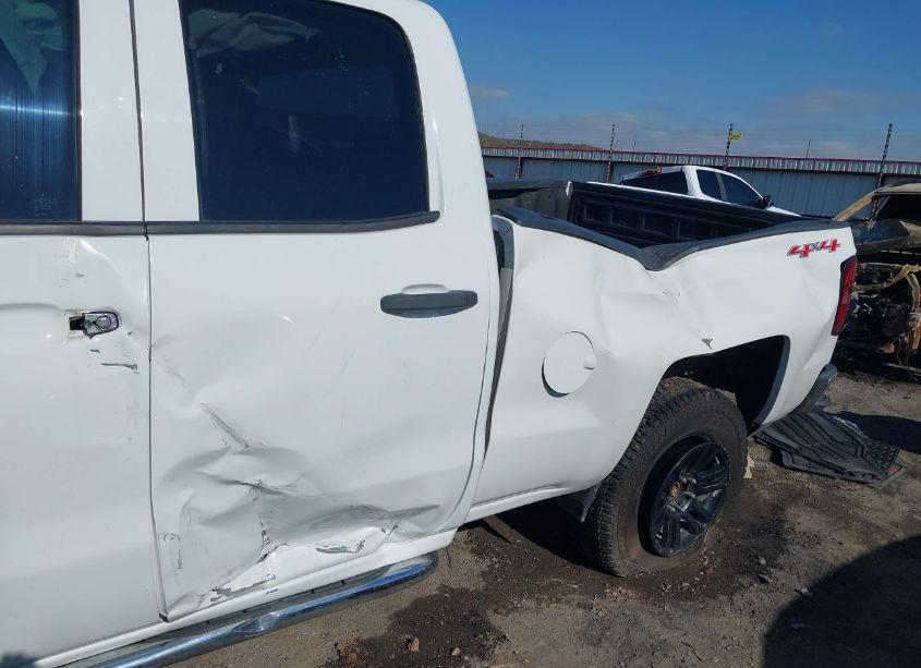 Photo 6 of 2014 Chevrolet Silverado 1500 1LT (VIN 1GCVKRECXEZ375355)