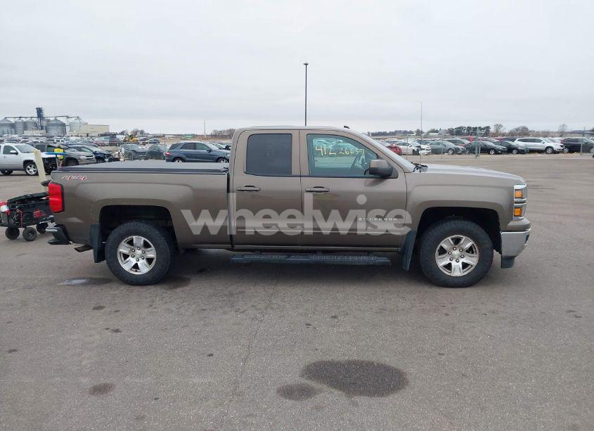 Photo 13 of 2015 Chevrolet Silverado 1500 1LT (VIN 1GCVKRECXFZ160530)