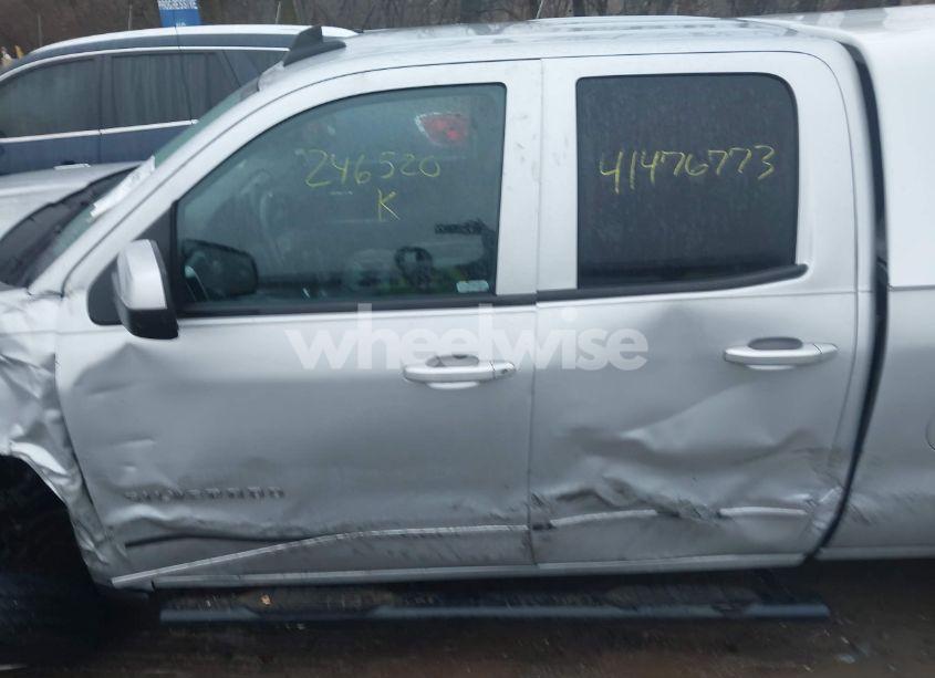 Photo 14 of 2015 Chevrolet Silverado 1500 1LT (VIN 1GCVKRECXFZ246520)