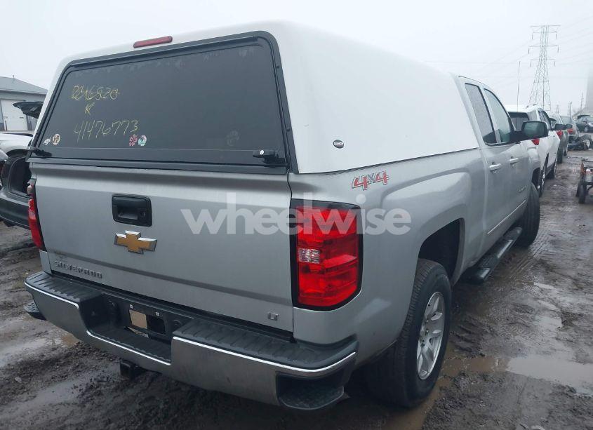 Photo 4 of 2015 Chevrolet Silverado 1500 1LT (VIN 1GCVKRECXFZ246520)