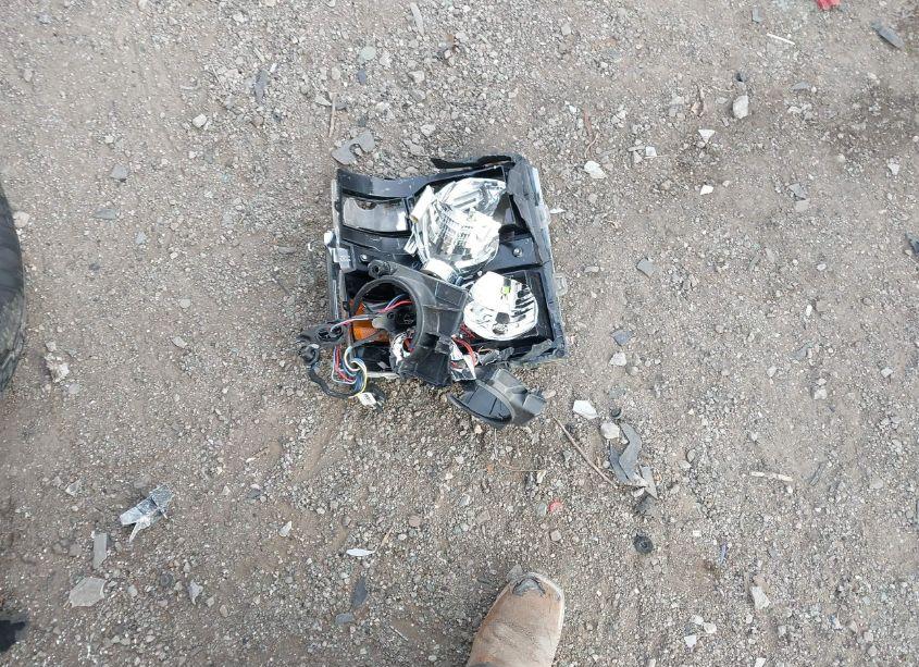 Photo 12 of 2015 Chevrolet Silverado 1500 2LT (VIN 1GCVKRECXFZ300690)