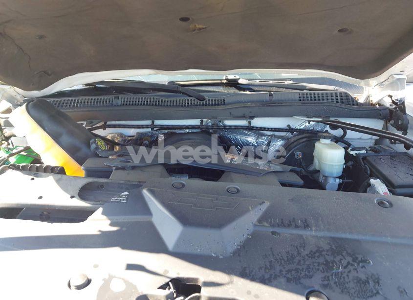 Photo 10 of 2015 Chevrolet Silverado 1500 1LT (VIN 1GCVKRECXFZ357049)