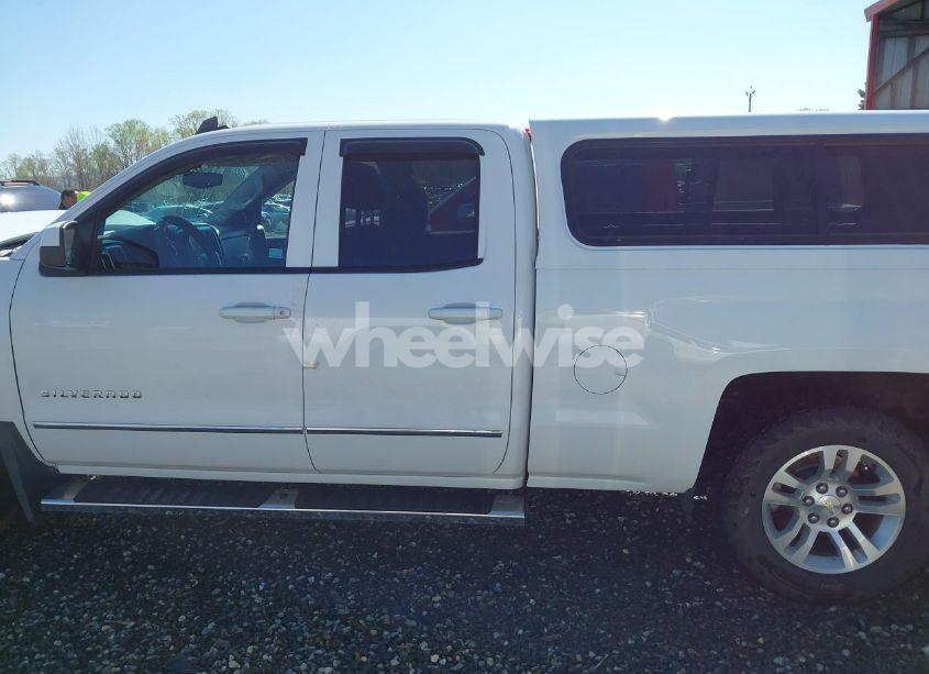 Photo 15 of 2015 Chevrolet Silverado 1500 1LT (VIN 1GCVKRECXFZ357049)