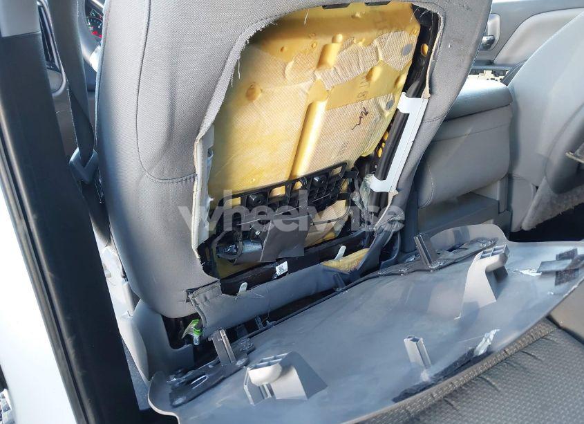 Photo 18 of 2015 Chevrolet Silverado 1500 1LT (VIN 1GCVKRECXFZ357049)