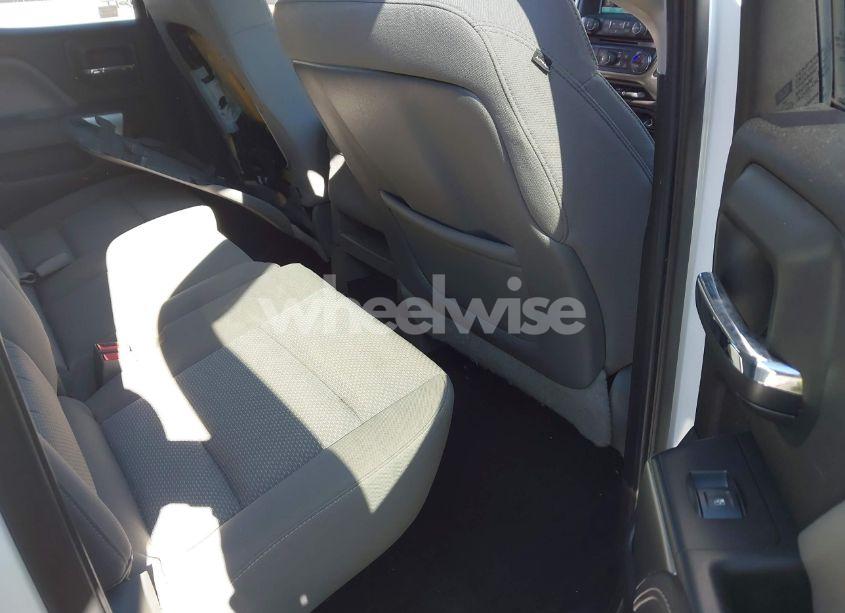 Photo 8 of 2015 Chevrolet Silverado 1500 1LT (VIN 1GCVKRECXFZ357049)