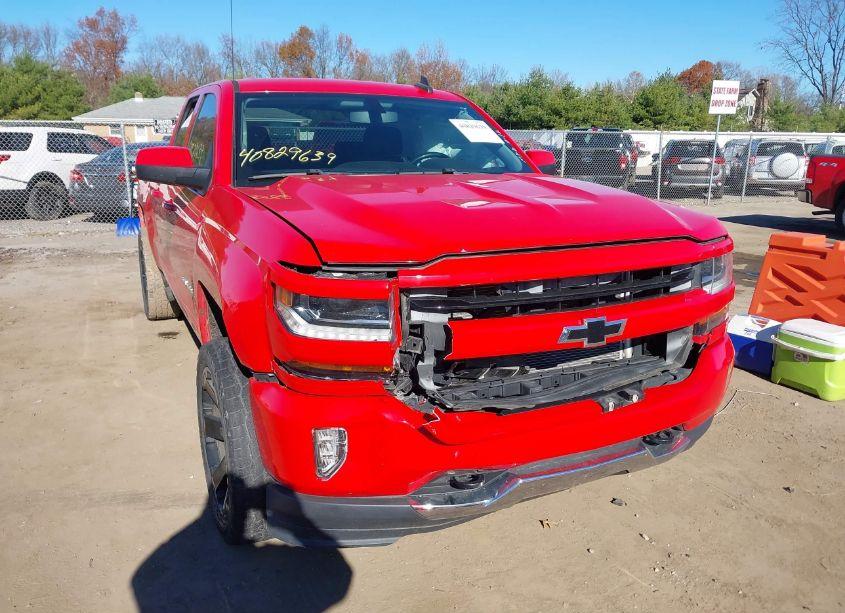 2016 Chevrolet Silverado 1500 2LT (VIN 1GCVKRECXGZ256966) main photo