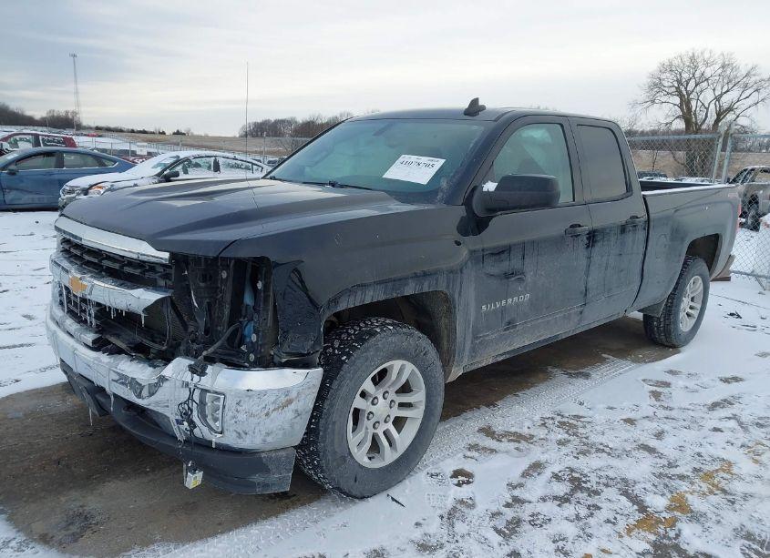 Photo 2 of 2016 Chevrolet Silverado 1500 1LT (VIN 1GCVKRECXGZ347140)