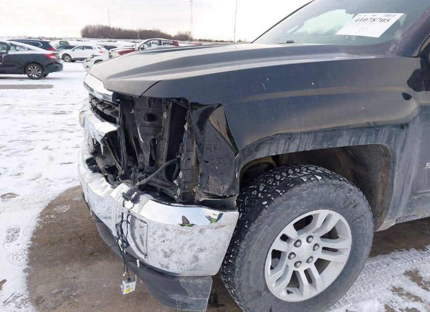 Photo 6 of 2016 Chevrolet Silverado 1500 1LT (VIN 1GCVKRECXGZ347140)