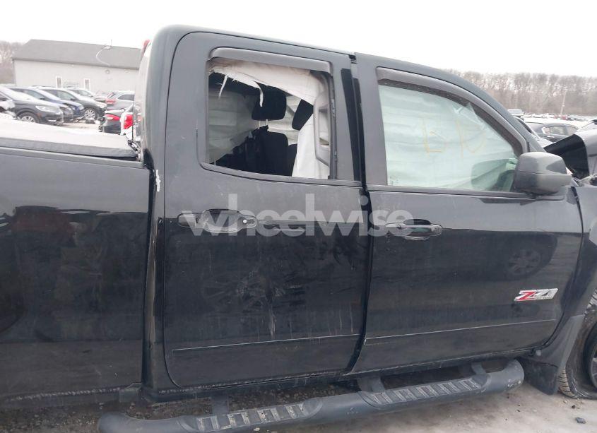 Photo 13 of 2017 Chevrolet Silverado 1500 2LT (VIN 1GCVKRECXHZ189819)