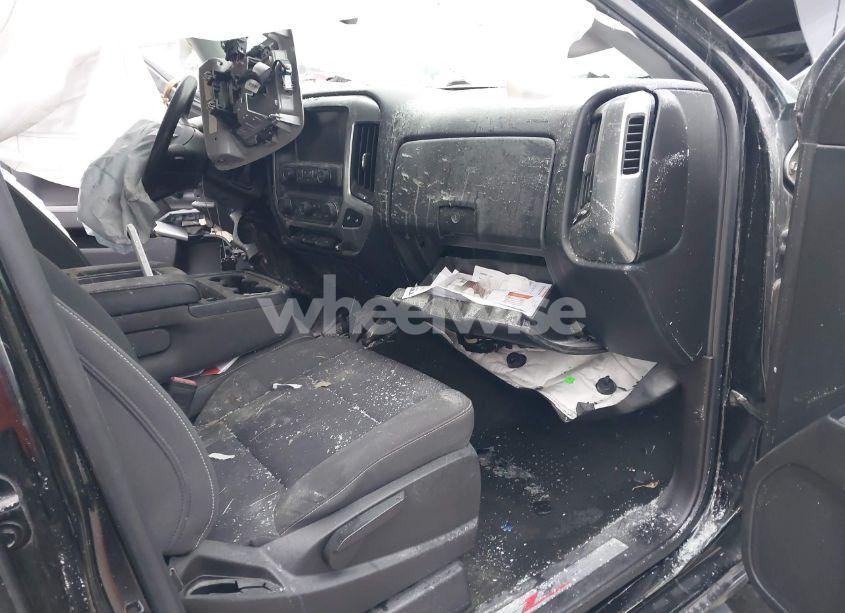 Photo 5 of 2017 Chevrolet Silverado 1500 2LT (VIN 1GCVKRECXHZ189819)