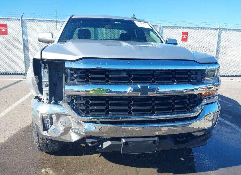 Photo 6 of 2017 Chevrolet Silverado 1500 1LT (VIN 1GCVKRECXHZ201712)