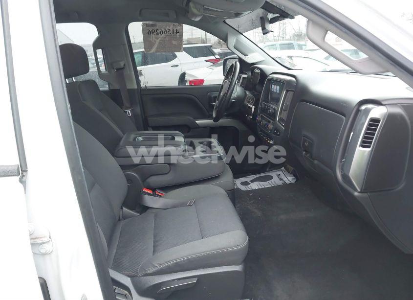 Photo 5 of 2017 Chevrolet Silverado 1500 1LT (VIN 1GCVKRECXHZ316827)