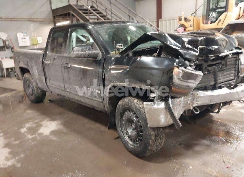 2017 Chevrolet Silverado 1500 1LT (VIN 1GCVKRECXHZ394931) main photo