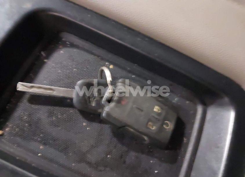 Photo 11 of 2018 Chevrolet Silverado 1500 2LT (VIN 1GCVKRECXJZ177420)