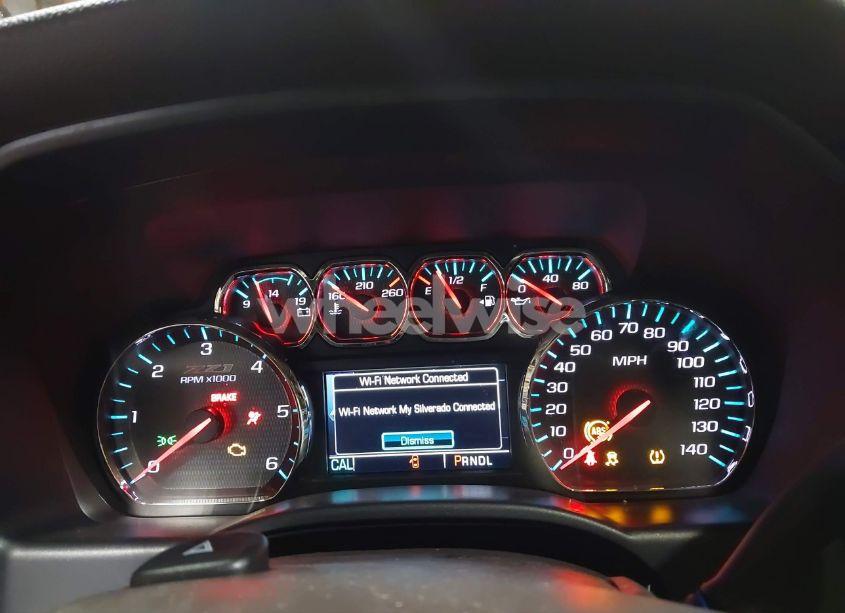 Photo 7 of 2018 Chevrolet Silverado 1500 2LT (VIN 1GCVKRECXJZ177420)