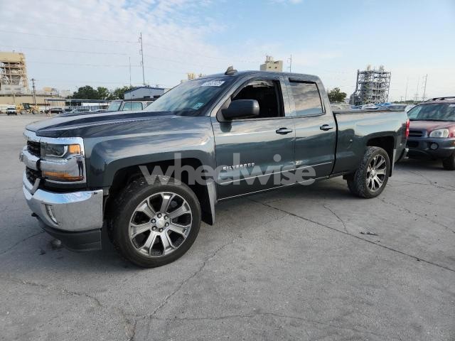 Photo 11 of 2018 CHEVROLET SILVERADO K1500 LT N/A (VIN 1GCVKRECXJZ182827)
