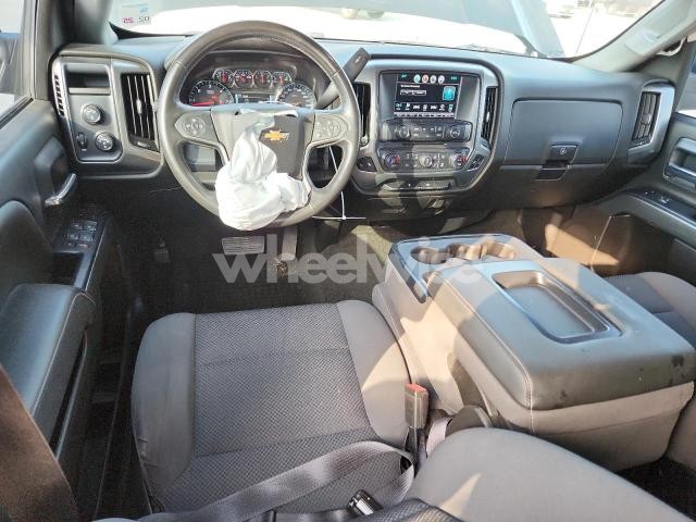 Photo 6 of 2018 CHEVROLET SILVERADO K1500 LT N/A (VIN 1GCVKRECXJZ182827)