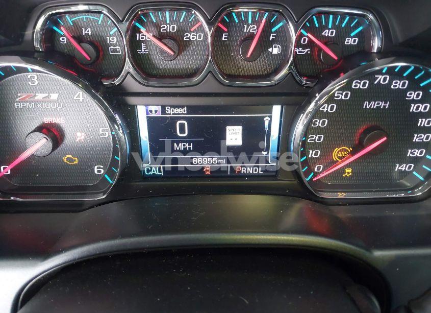 Photo 7 of 2018 Chevrolet Silverado 1500 2LT (VIN 1GCVKRECXJZ202283)