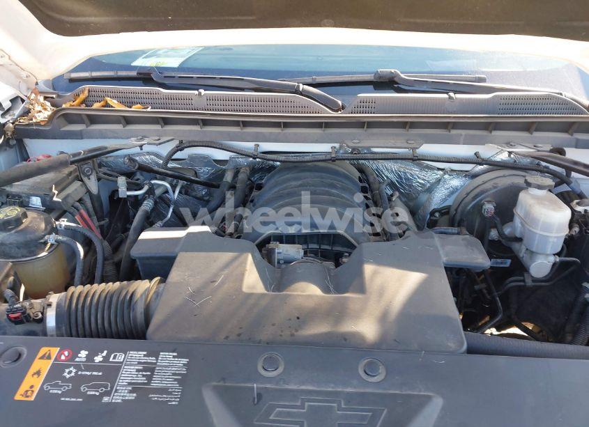 Photo 10 of 2018 Chevrolet Silverado 1500 1LT (VIN 1GCVKRECXJZ219813)