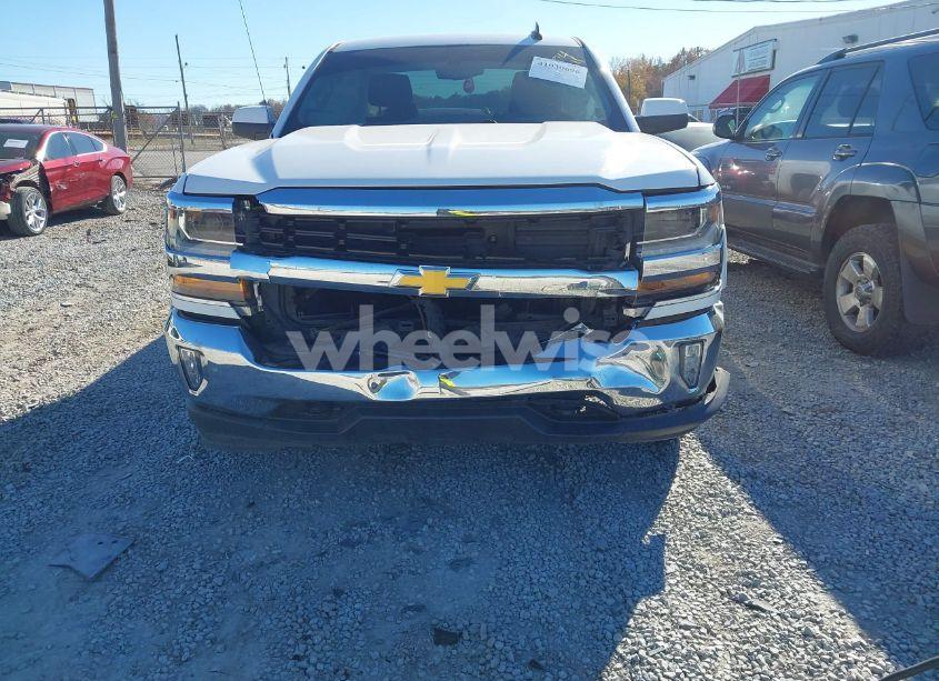 Photo 12 of 2018 Chevrolet Silverado 1500 1LT (VIN 1GCVKRECXJZ219813)