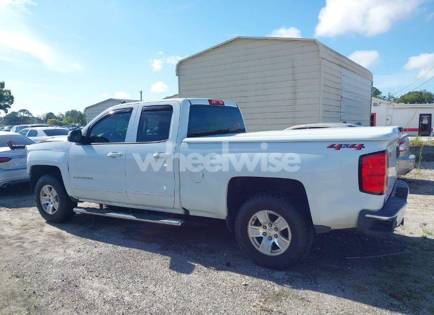 Photo 14 of 2018 Chevrolet Silverado 1500 1LT (VIN 1GCVKRECXJZ360199)