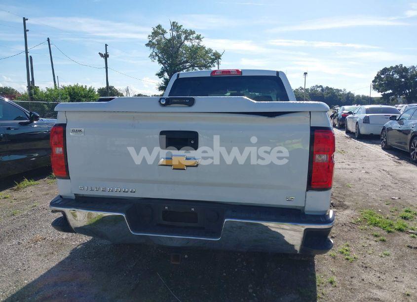Photo 16 of 2018 Chevrolet Silverado 1500 1LT (VIN 1GCVKRECXJZ360199)