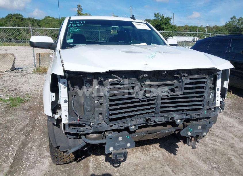 Photo 6 of 2018 Chevrolet Silverado 1500 1LT (VIN 1GCVKRECXJZ360199)