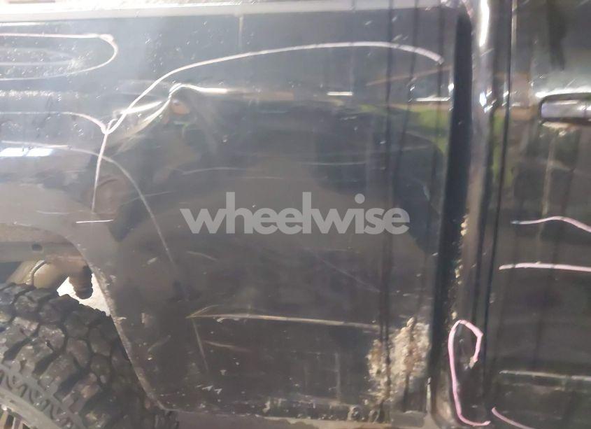 Photo 18 of 2018 Chevrolet Silverado 1500 1LT/2LT (VIN 1GCVKRECXJZ376287)