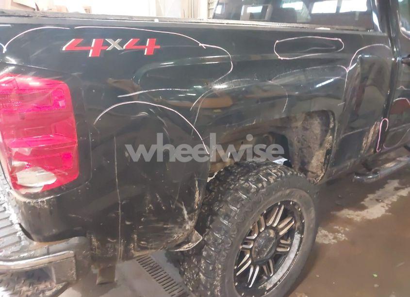 Photo 19 of 2018 Chevrolet Silverado 1500 1LT/2LT (VIN 1GCVKRECXJZ376287)