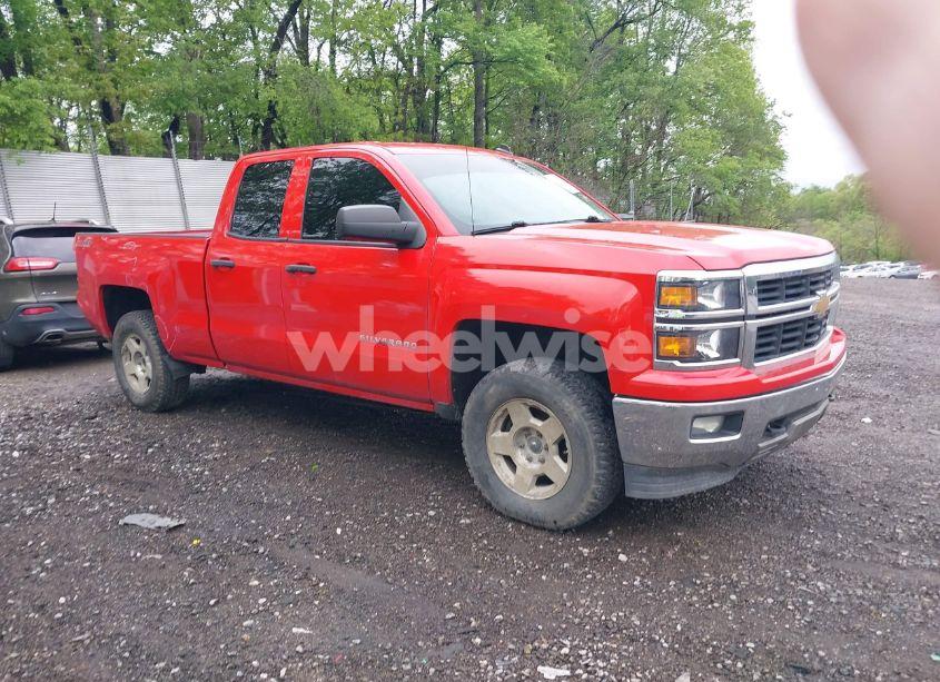 2014 Chevrolet Silverado 1500 2LT (VIN 1GCVKREH0EZ300417) main photo